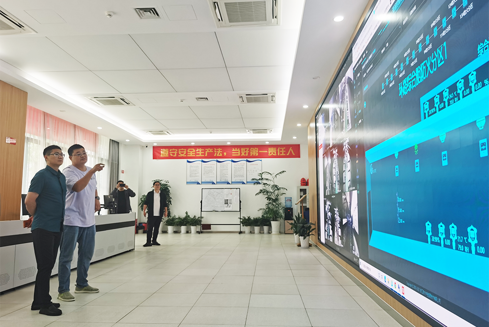 �������ˣ�3377�����ֻ�ƽ̨�����������˴���¹���������ά